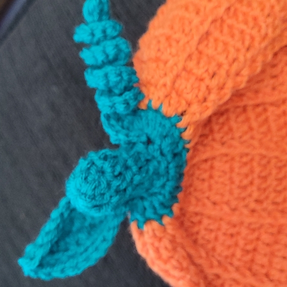 Crochet hat photo prop - Picture 2 of 3